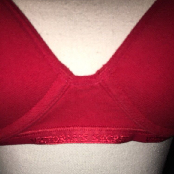 Victoria’s Secret 34C Red Bra - Picture 2 of 6